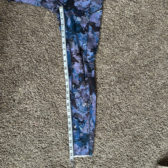 Fast and Free lululemon leggings - Picture 5 of 8